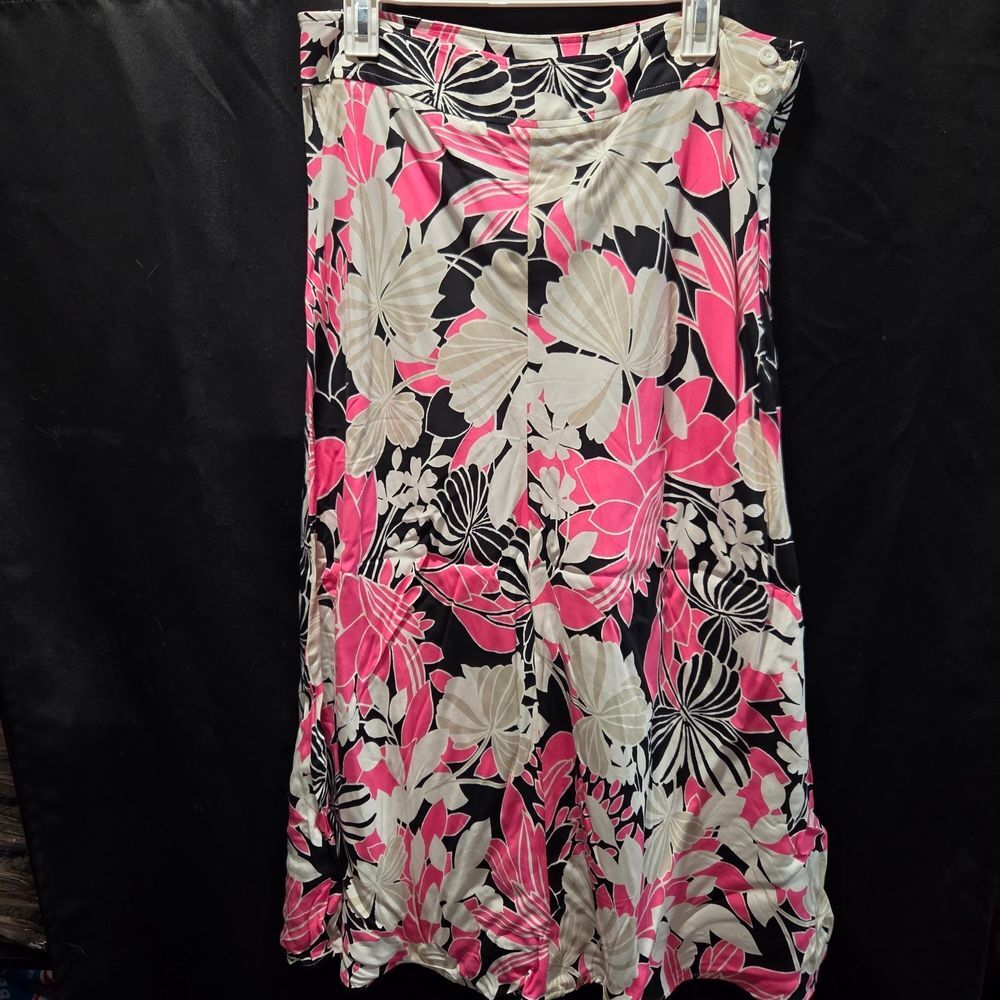 NWT Christopher & Banks Flared Skirt 12 Pink Black Floral Print Stretch Knit Zip